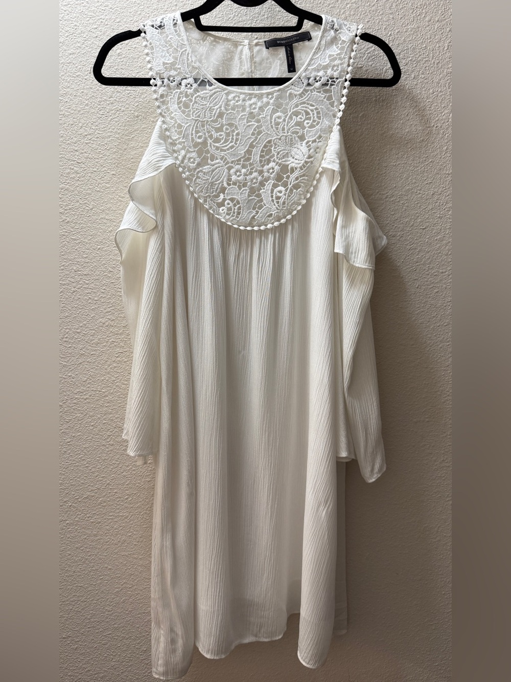 NWT BCBGMAXAZRIA White Lace Cold Shoulder Boho Dress M - Picture 2 of 14